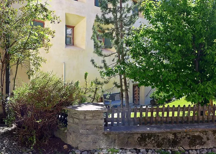 Chesa Frizzoni By Interhome